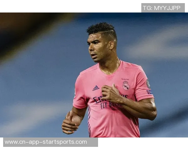 卡塞米罗盛赞齐达内称其为世界第一教练并表达深切关注