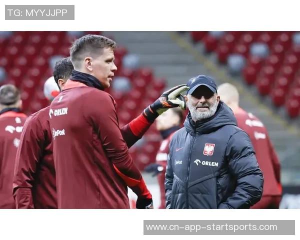 2025年波兰足球门将实力榜揭晓什琴斯尼稳居第一斯科鲁普斯基位列第三